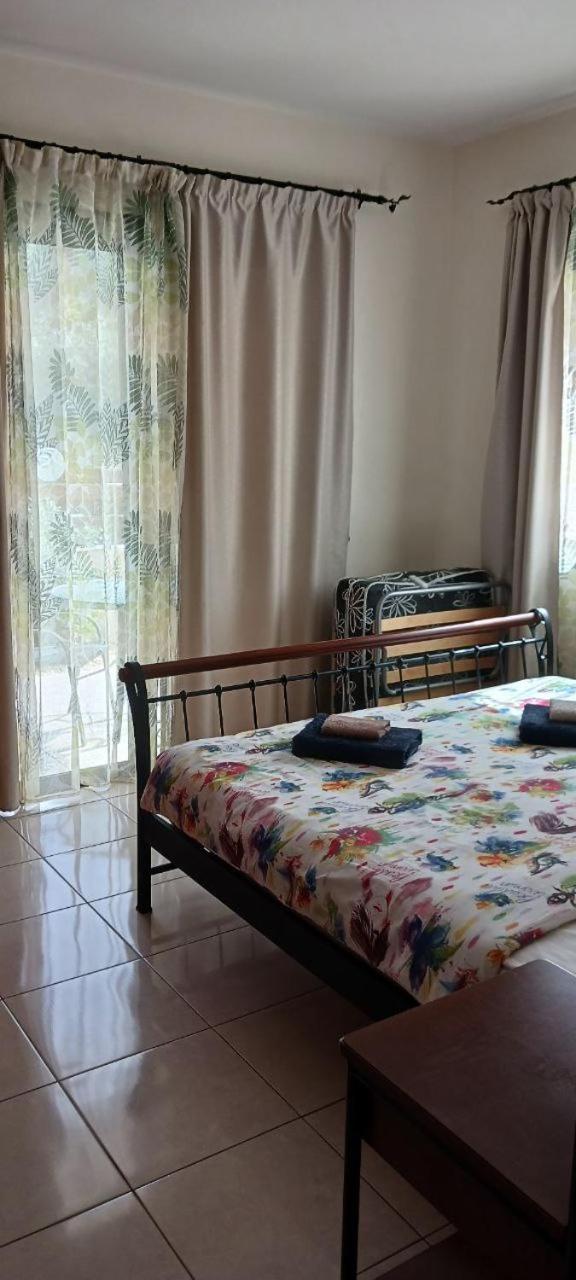 Faros Beach Пафос Екстер'єр фото