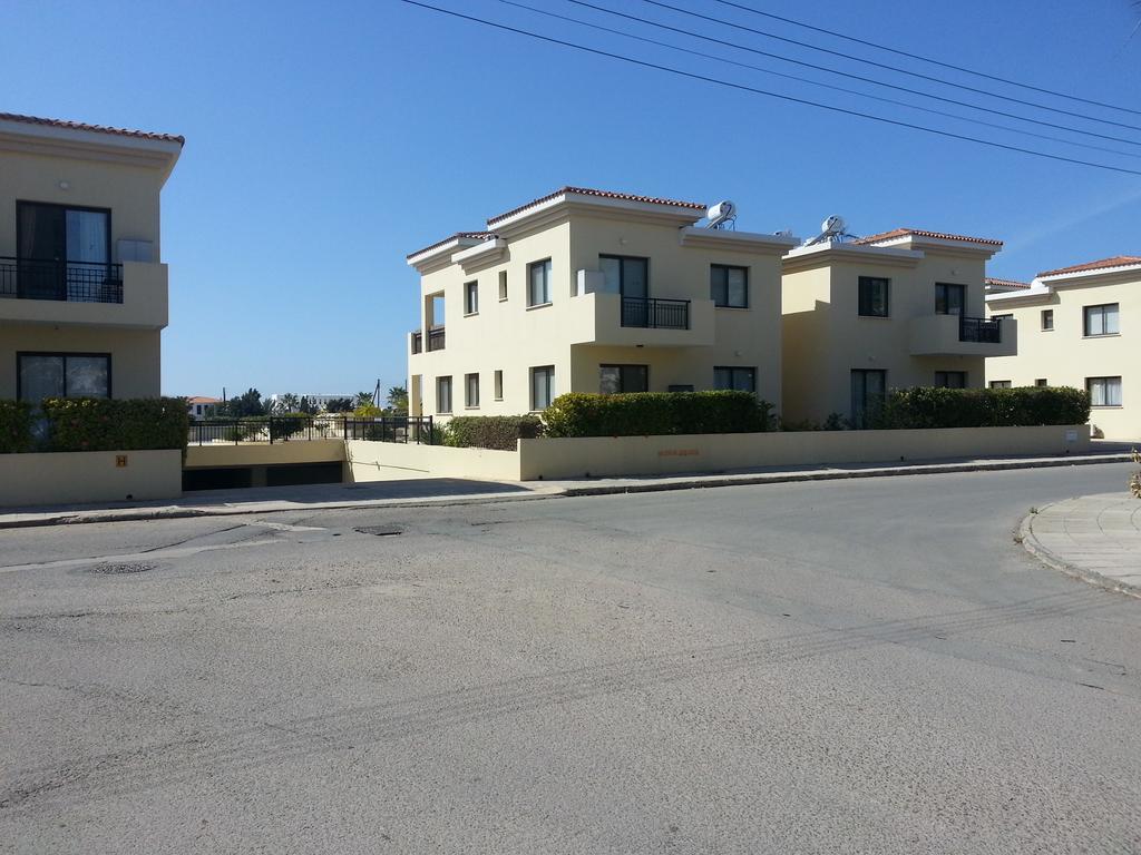 Faros Beach Пафос Екстер'єр фото